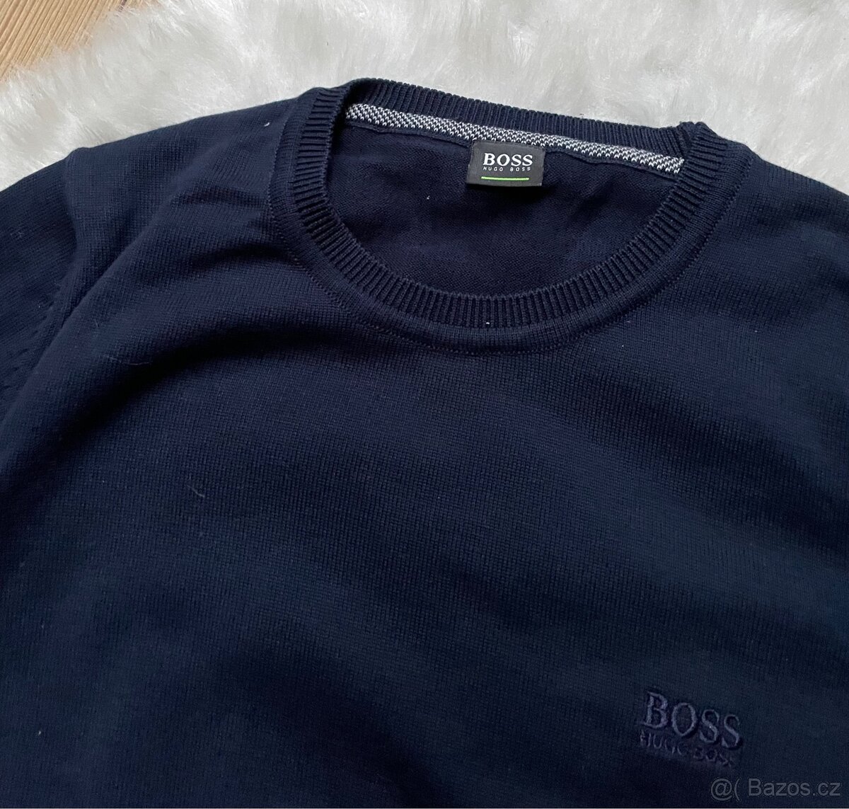 Panský svetr Hugo Boss vel. S - 2