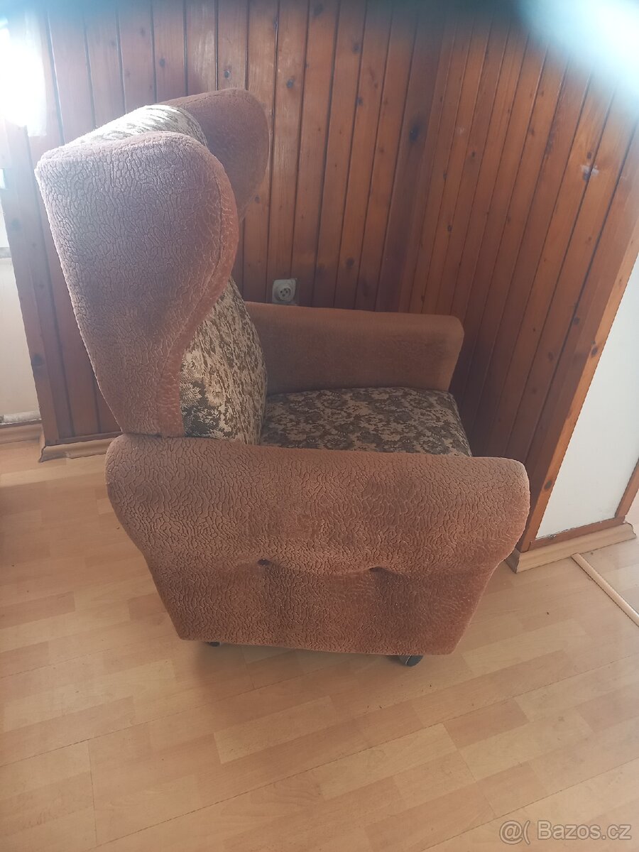 Křeslo ušák - 2