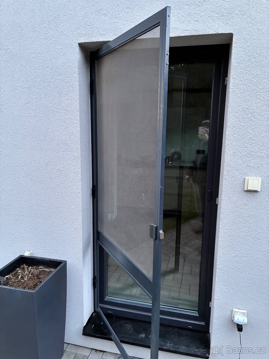 Rám se sítí proti hmyzu - 2