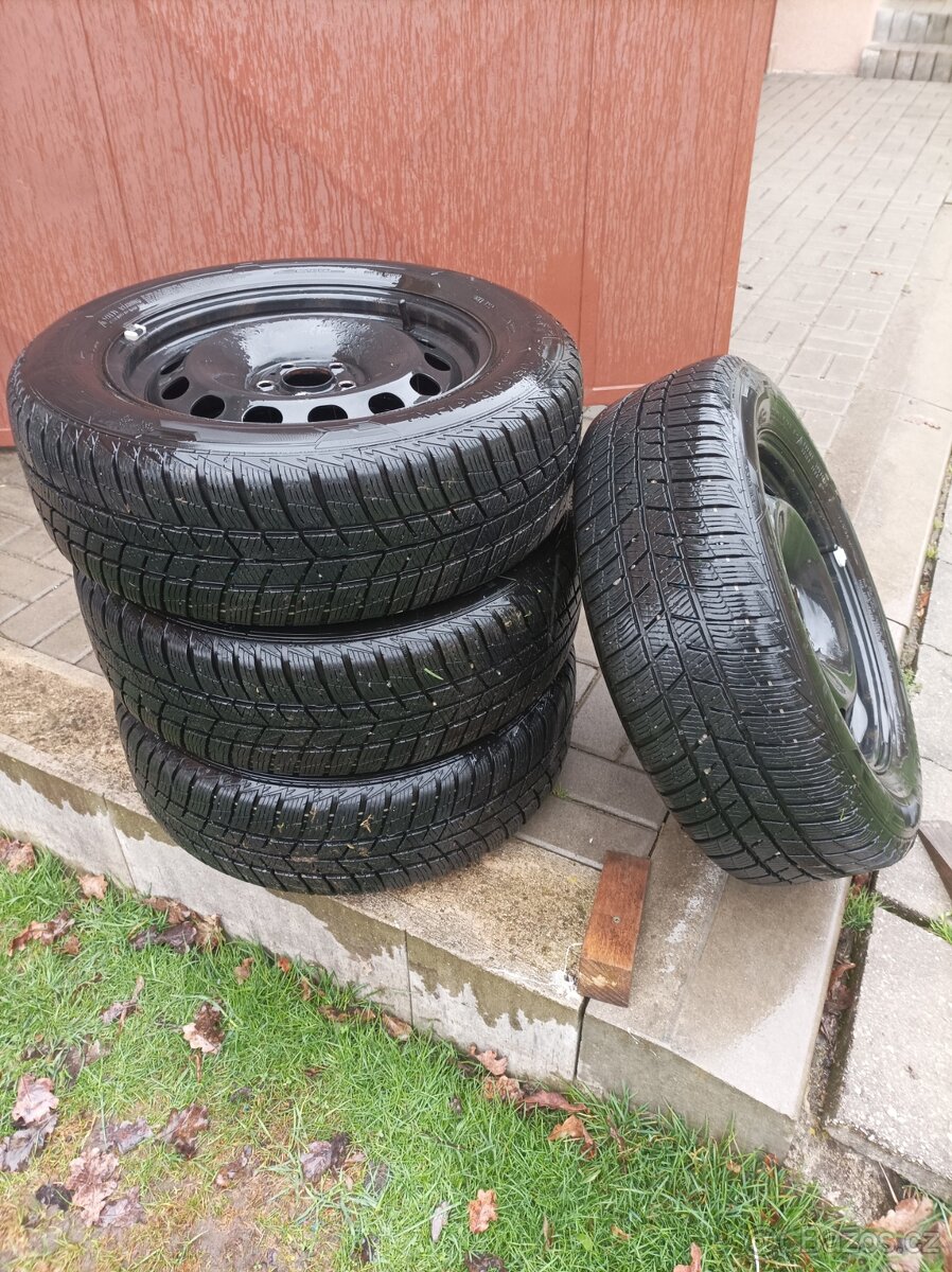 Zimní pneu 205/60/16 - 2