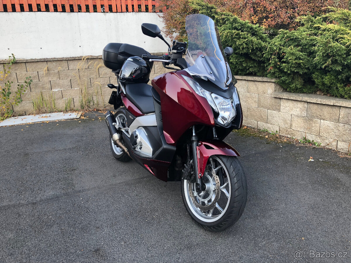HONDA Integra NC 700D - 2