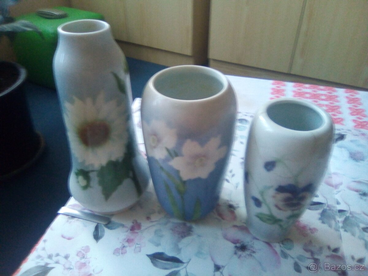 Prodám starožitné vázičky - 2