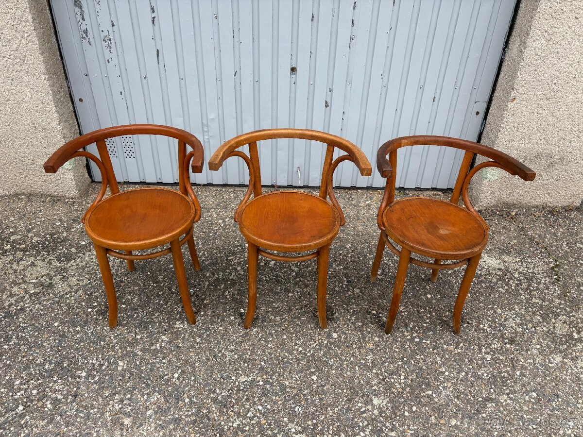 Ohýbané křesla Thonet - 2