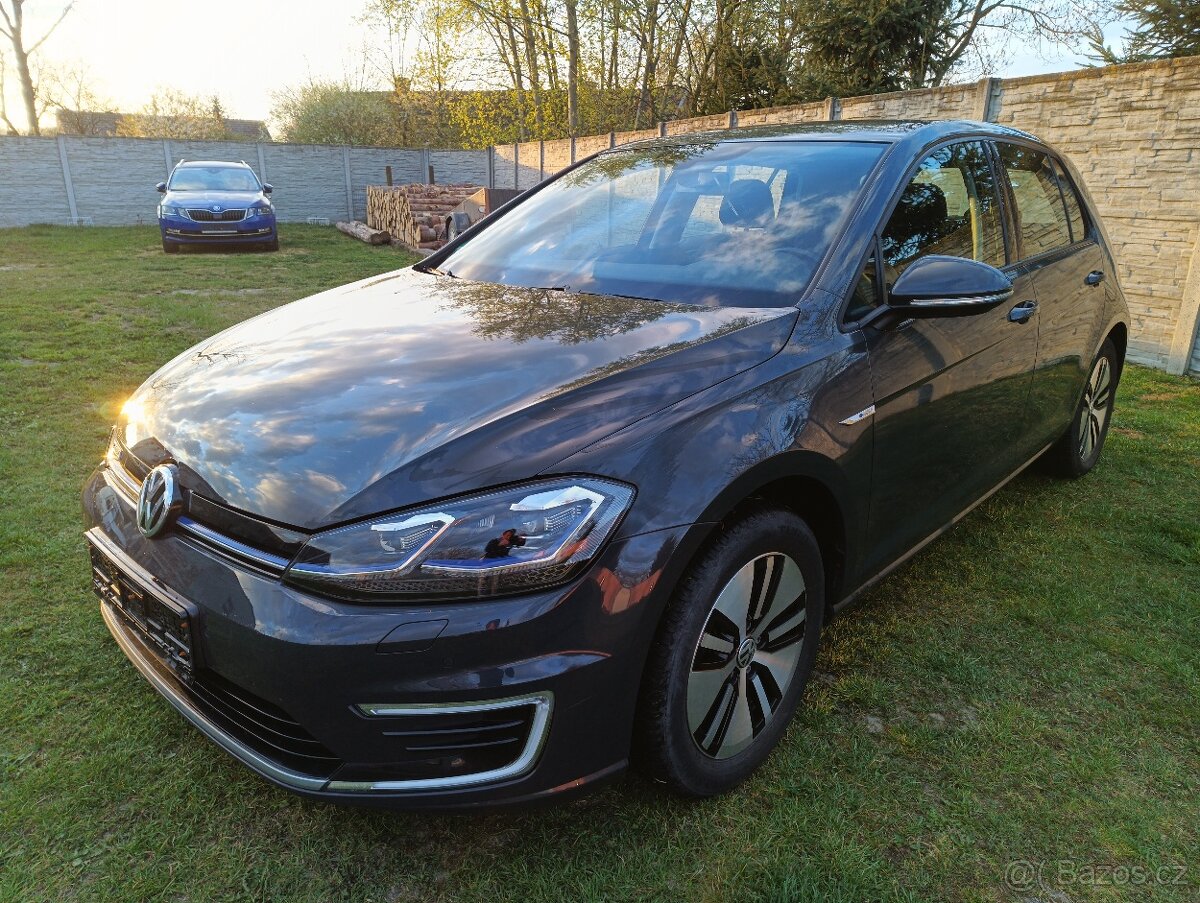 VW E-Golf,najeto pouze 54000km,po servisu - 2
