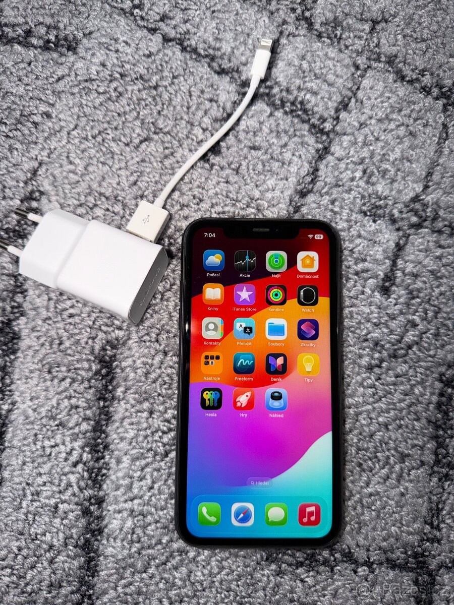 iPhone 11 (64GB) - pěkný stav - 2