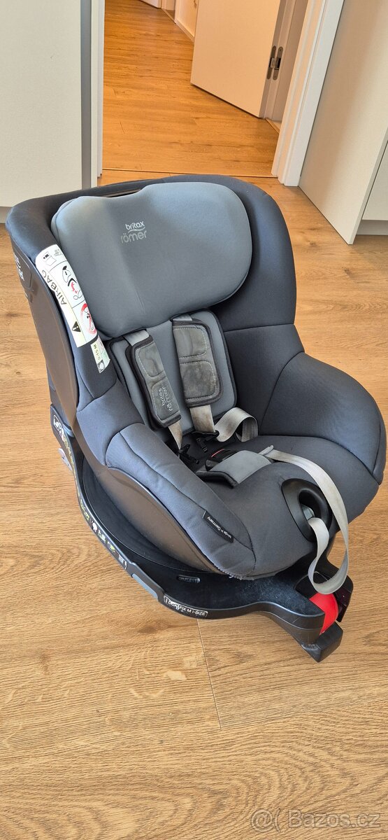 Britax Römer Dualfix M-size - 2
