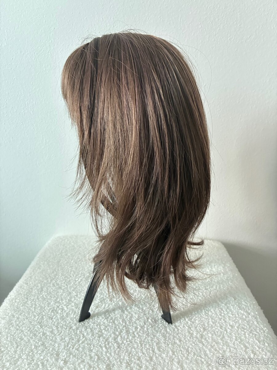 Hnědá paruka + síťka - 2