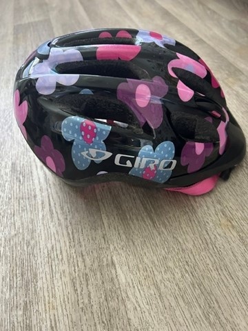 cyklisticka helma Giro Flurry - junior - 2