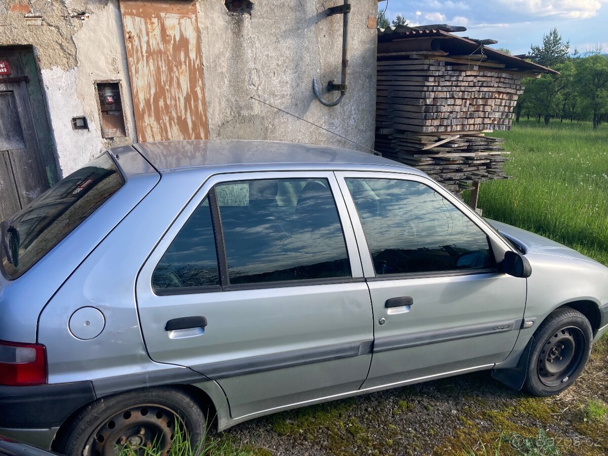 Citroën Saxo 1.1 - 2