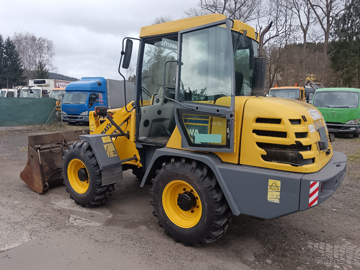Komatsu WA 85-3 4X4 - 2