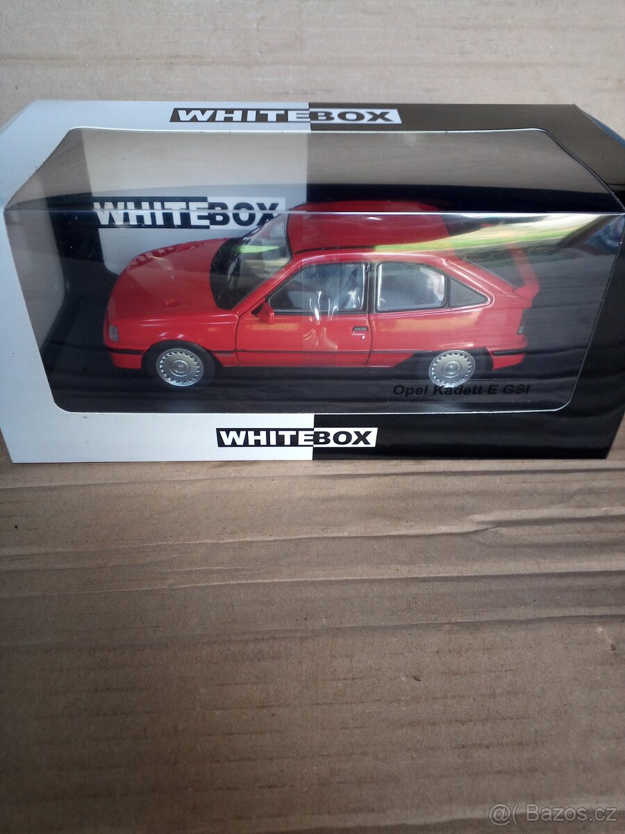 Opel Kadett GSi 1/24 White box - 2