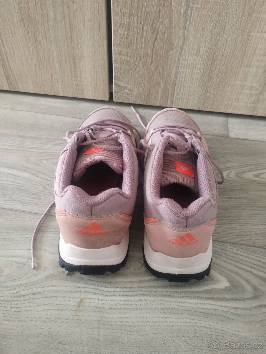 Dívčí botasky Adidas, vel. 37 1/3 - 2