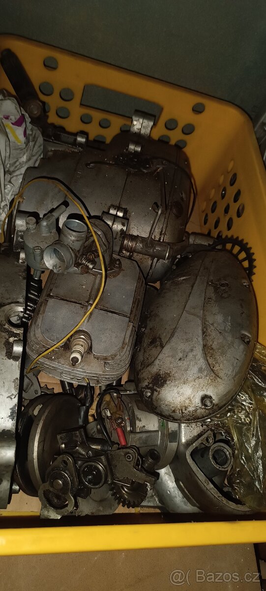 Jawa 50 Pařez motor, díly - 2