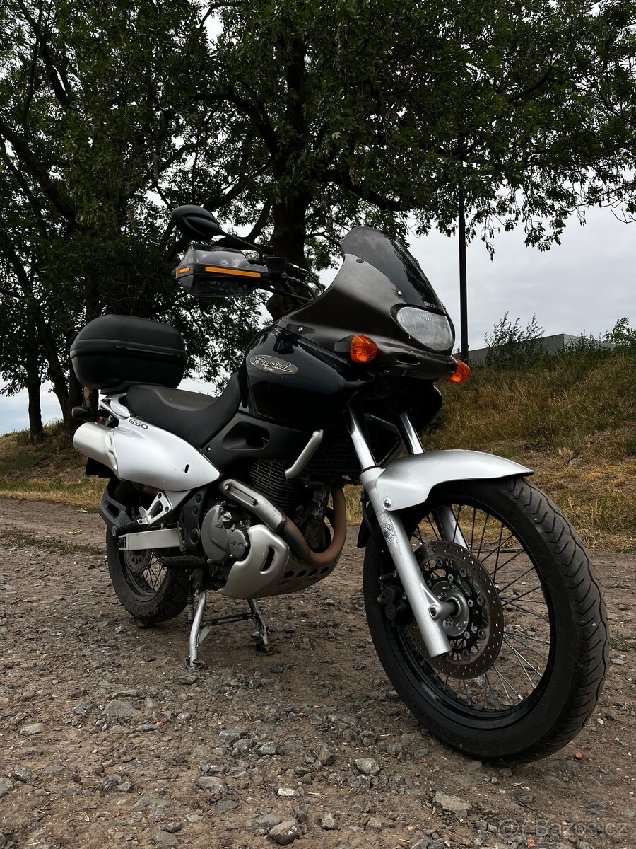 Suzuki Freewind 650 - 2