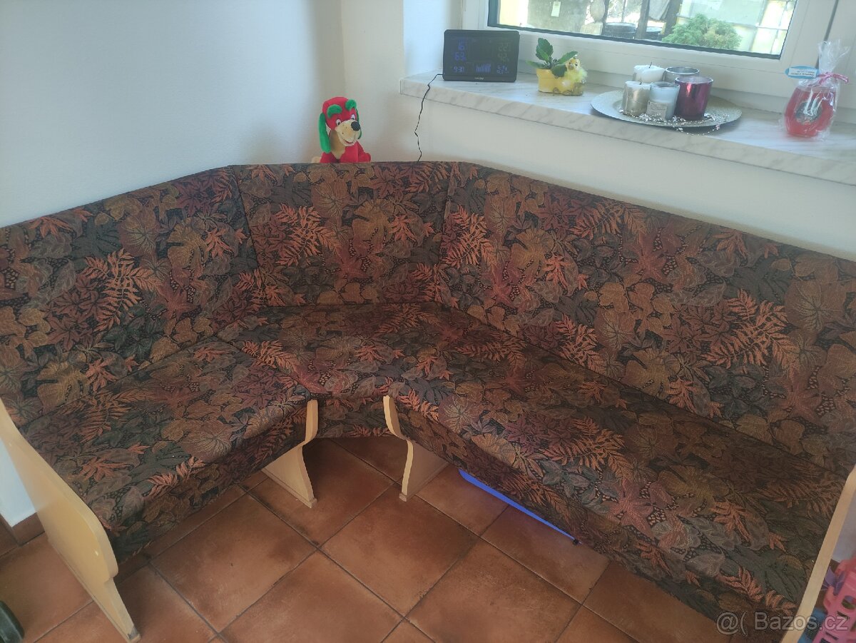 Rohová lavice s úložným prostorem - 2