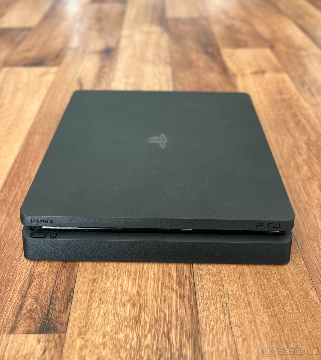 Sony Playstation 4 Slim (CUH-2216A) 500 GB černá (FW 10.01) - 2
