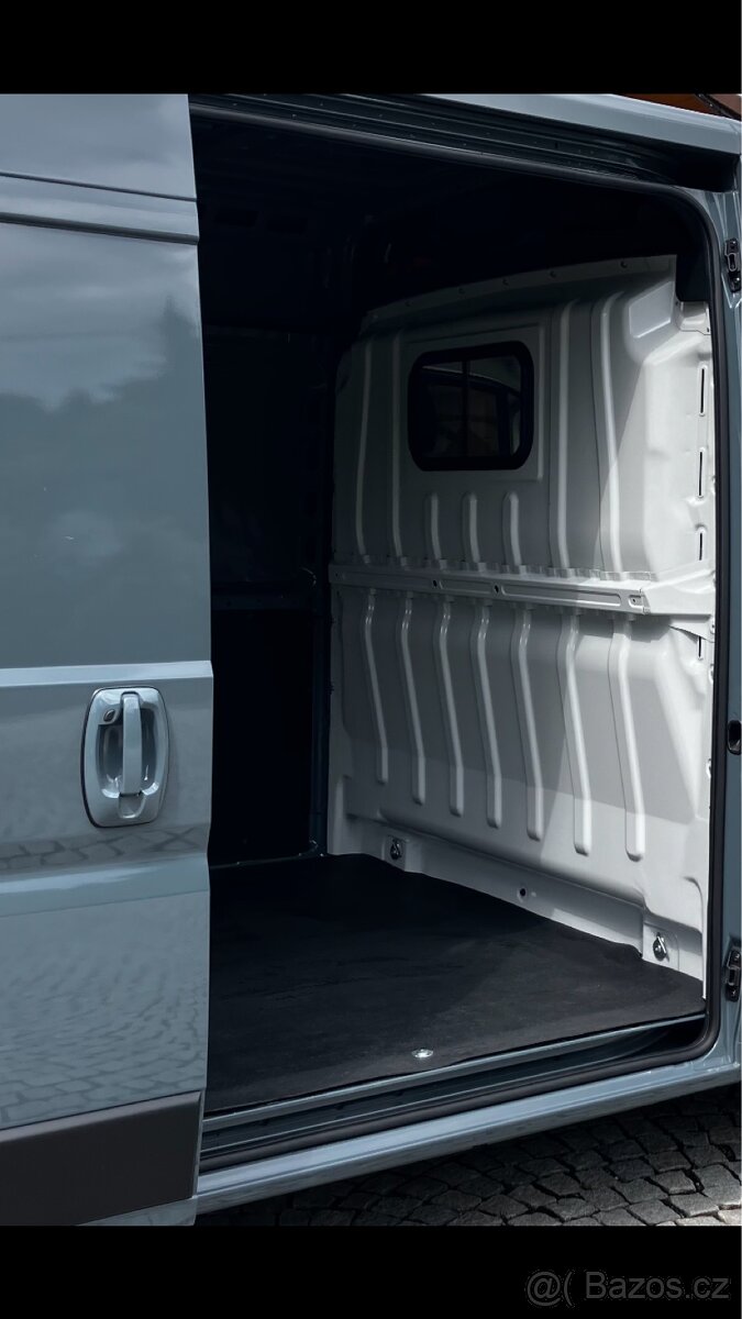 Gumová podlaha pro L4 - 2