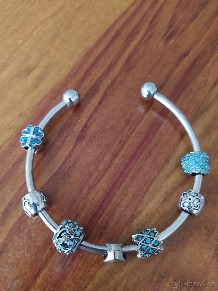 Náušnice , náramky - 2