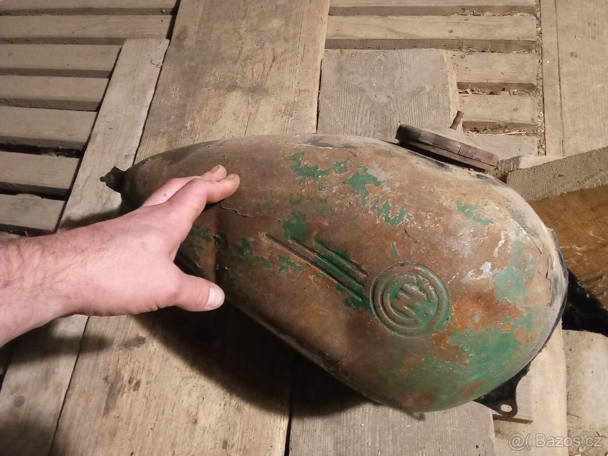 Nádrž ČZ 150C - 2