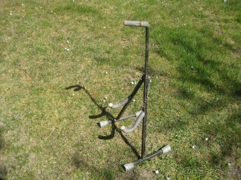Stojan pro kytaru - 2