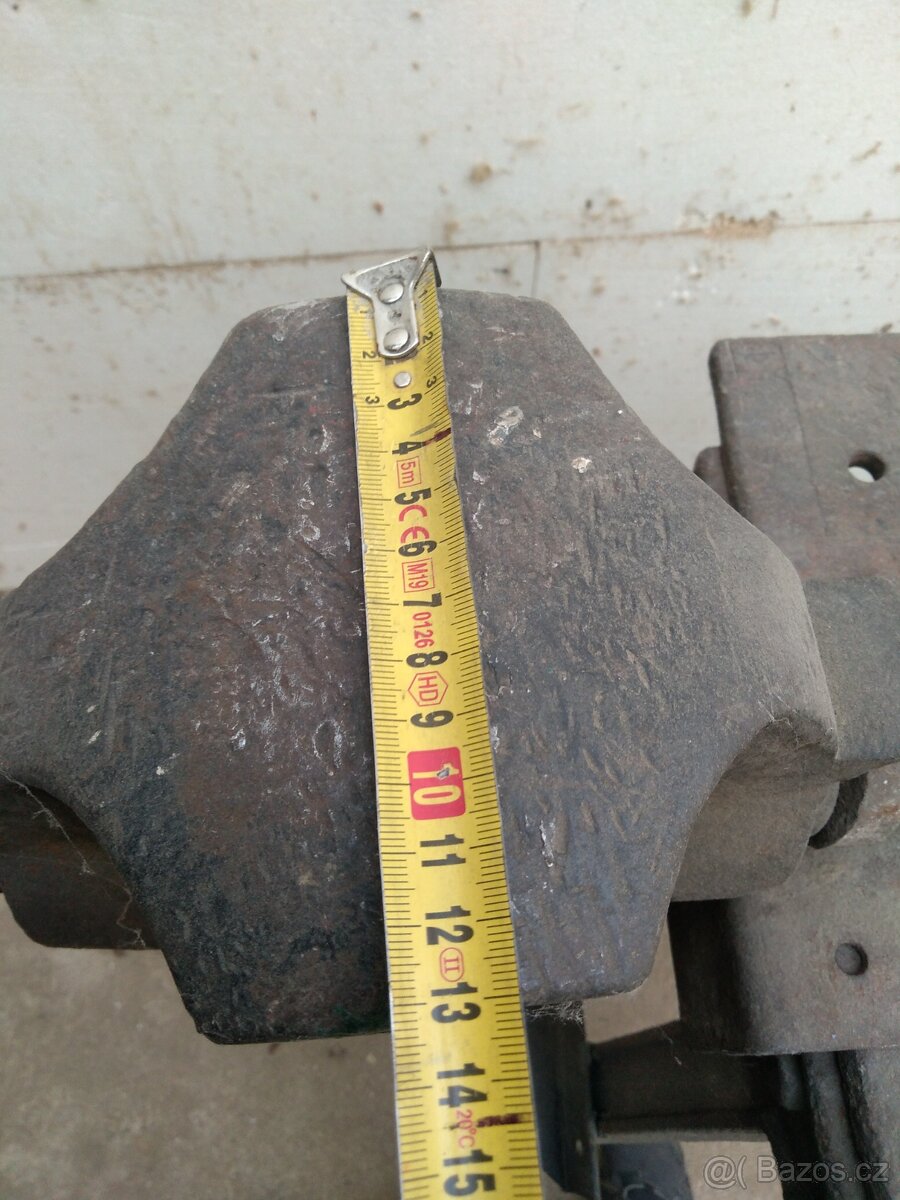 Kovářský svěrák - 2