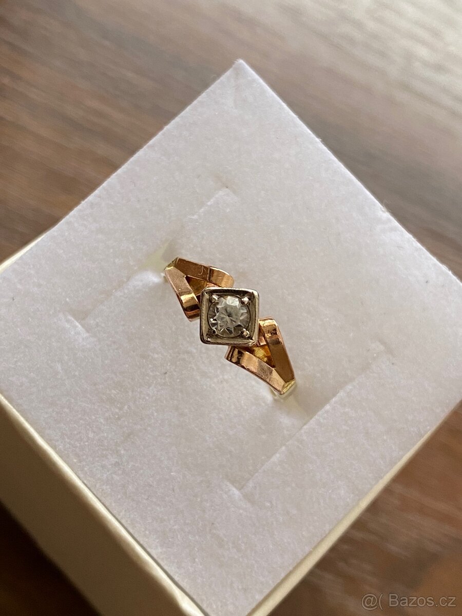 Zlatý prsten dámský - 2