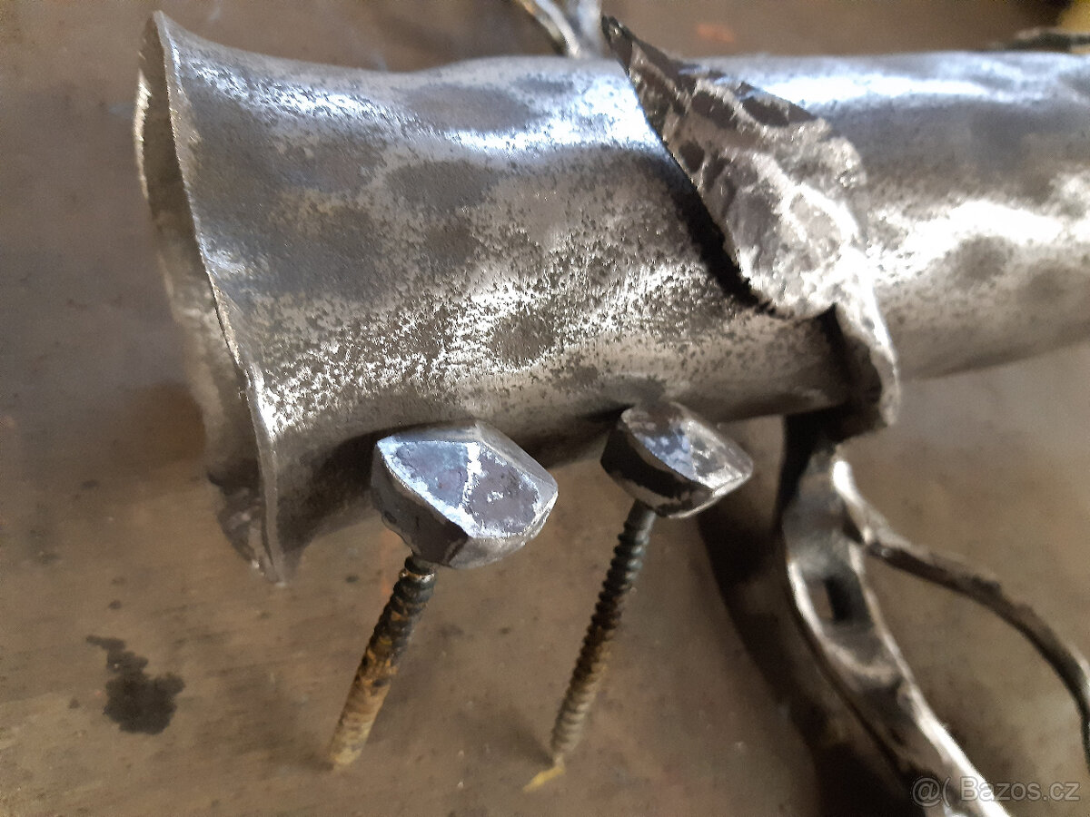 Kovaná poštovní schránka - 2