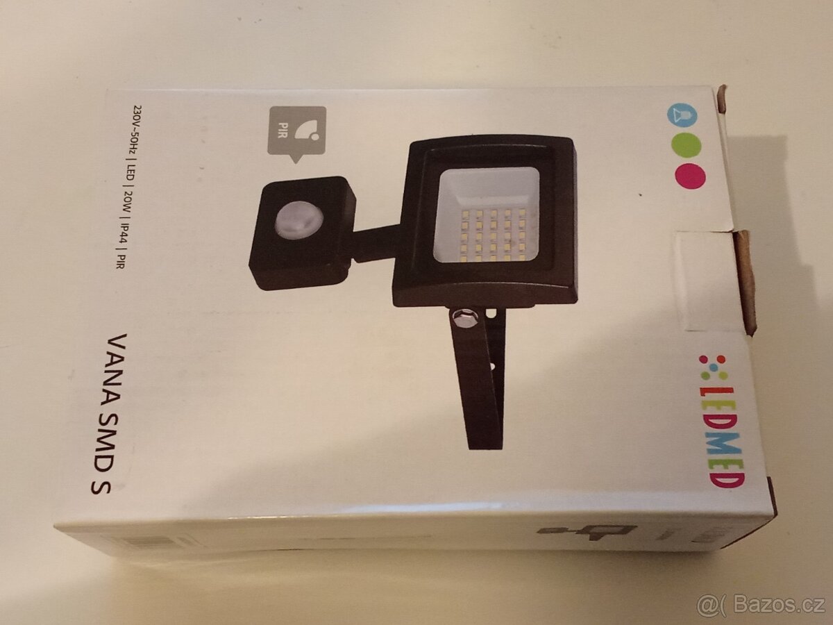 LED reflektor 20W s PIR senzorem - 2