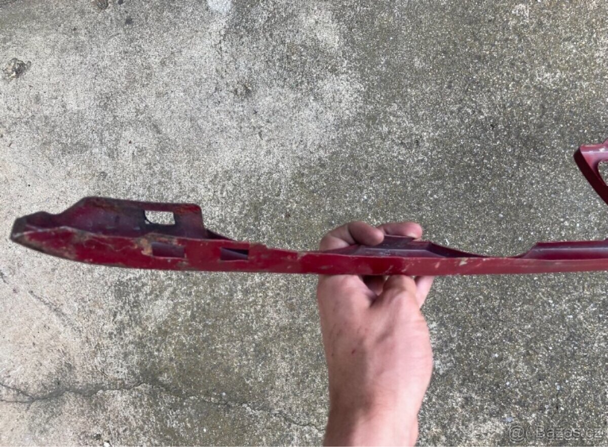 BMW E34 maska prefl - 2