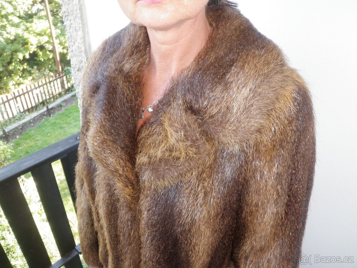 dámský kožich nutrie zn. Kara - vel. M - nový - 2
