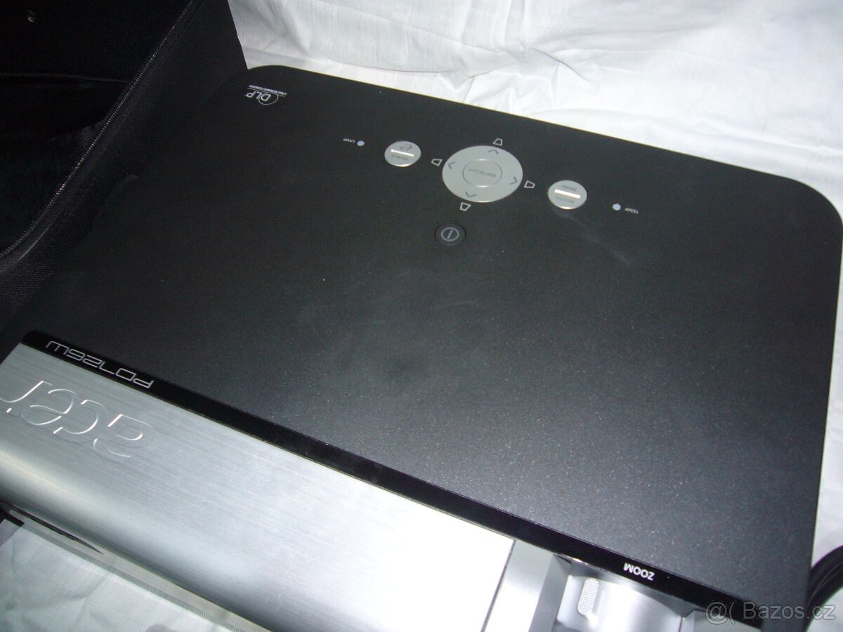 Acer PD 726 W - 2