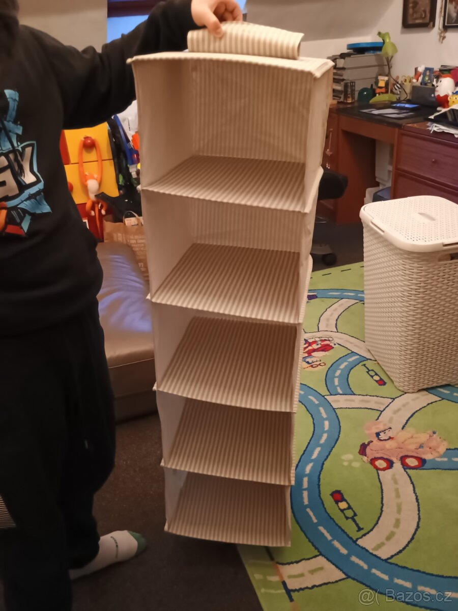 Závěsný organizér do skříně - 2