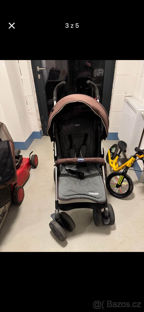 Skládací kočárek Chicco - 2
