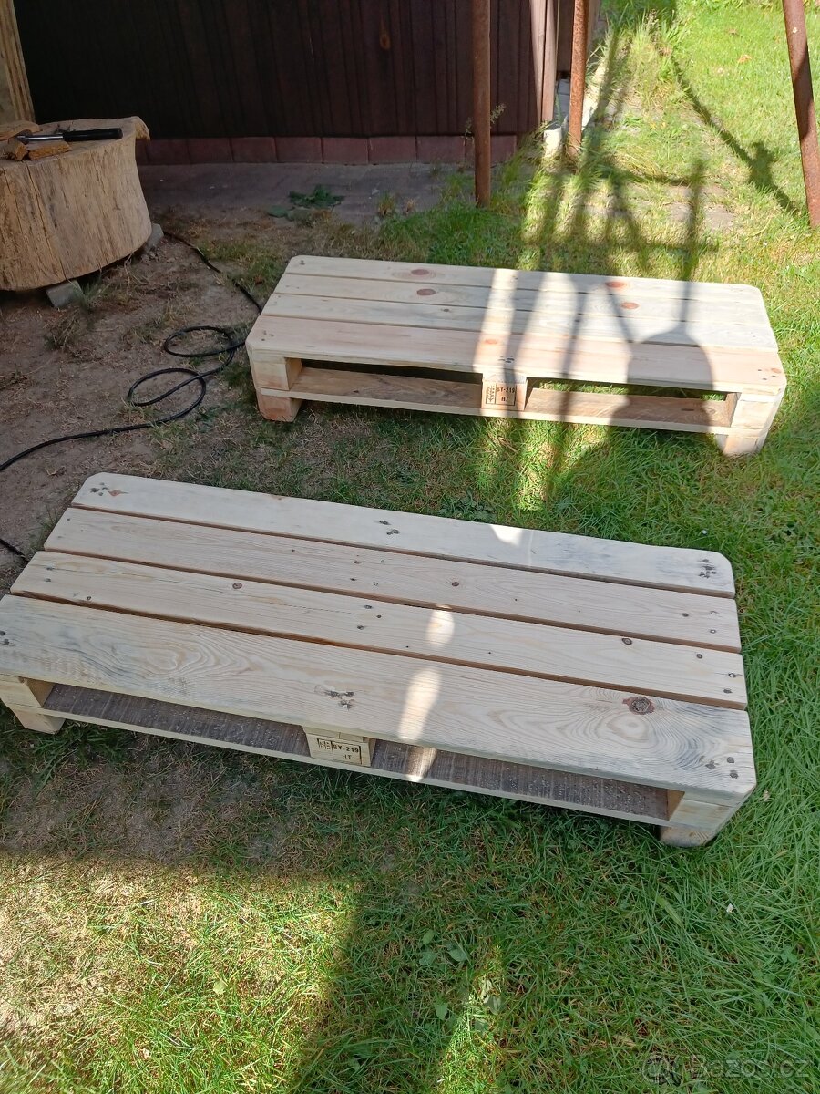 Konferenční stolek - paletový - 2