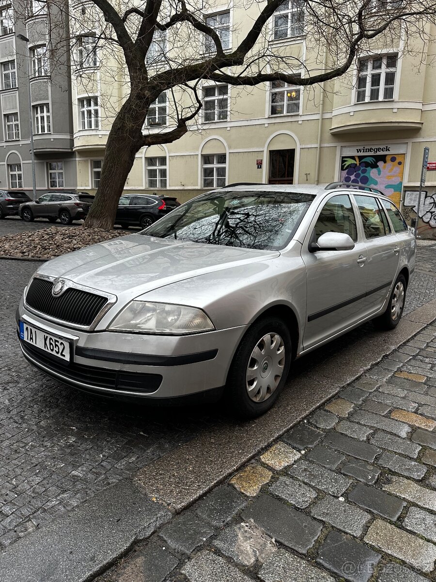 Škoda Octavia 1.9tdi automat - 2