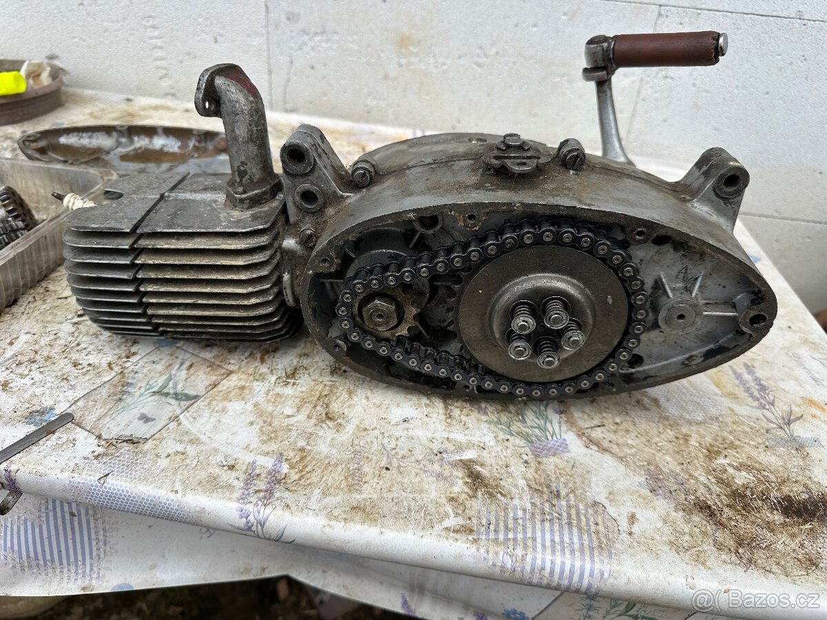 Motor jawa 20 - 2