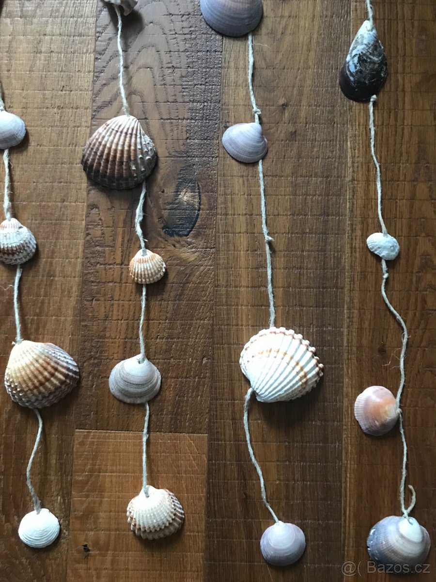 Mušlové závěsy - 2