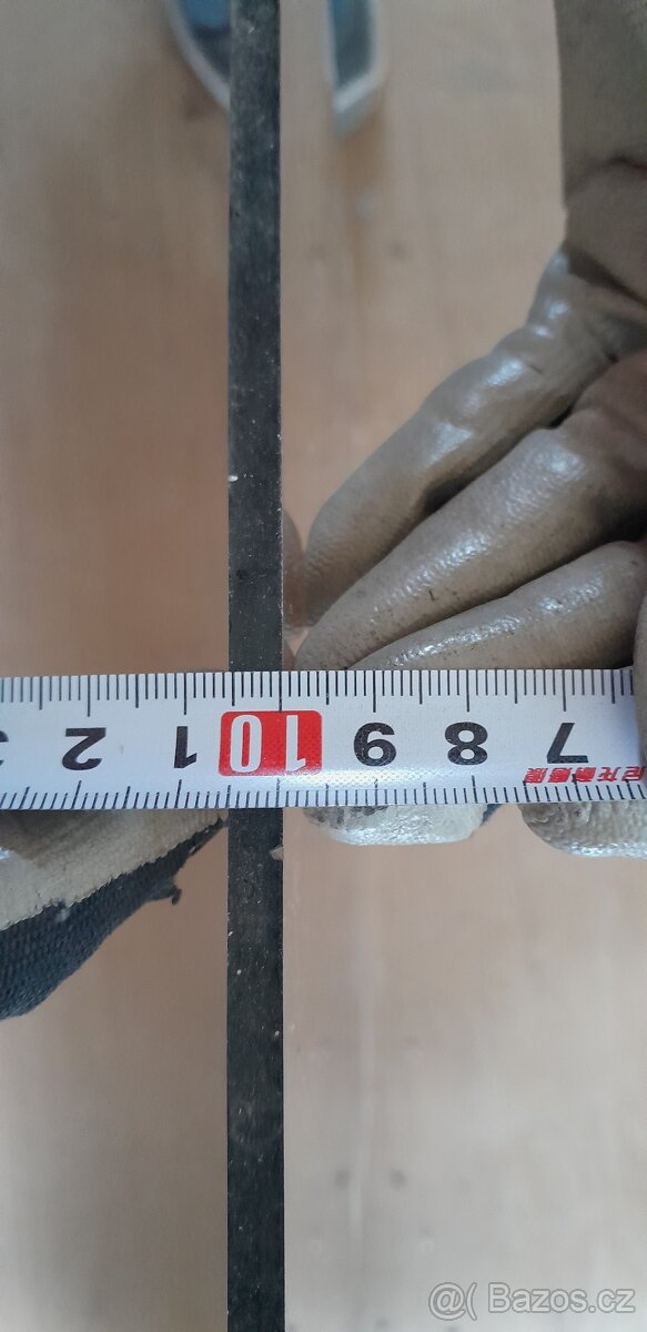 Skleněné police - 2