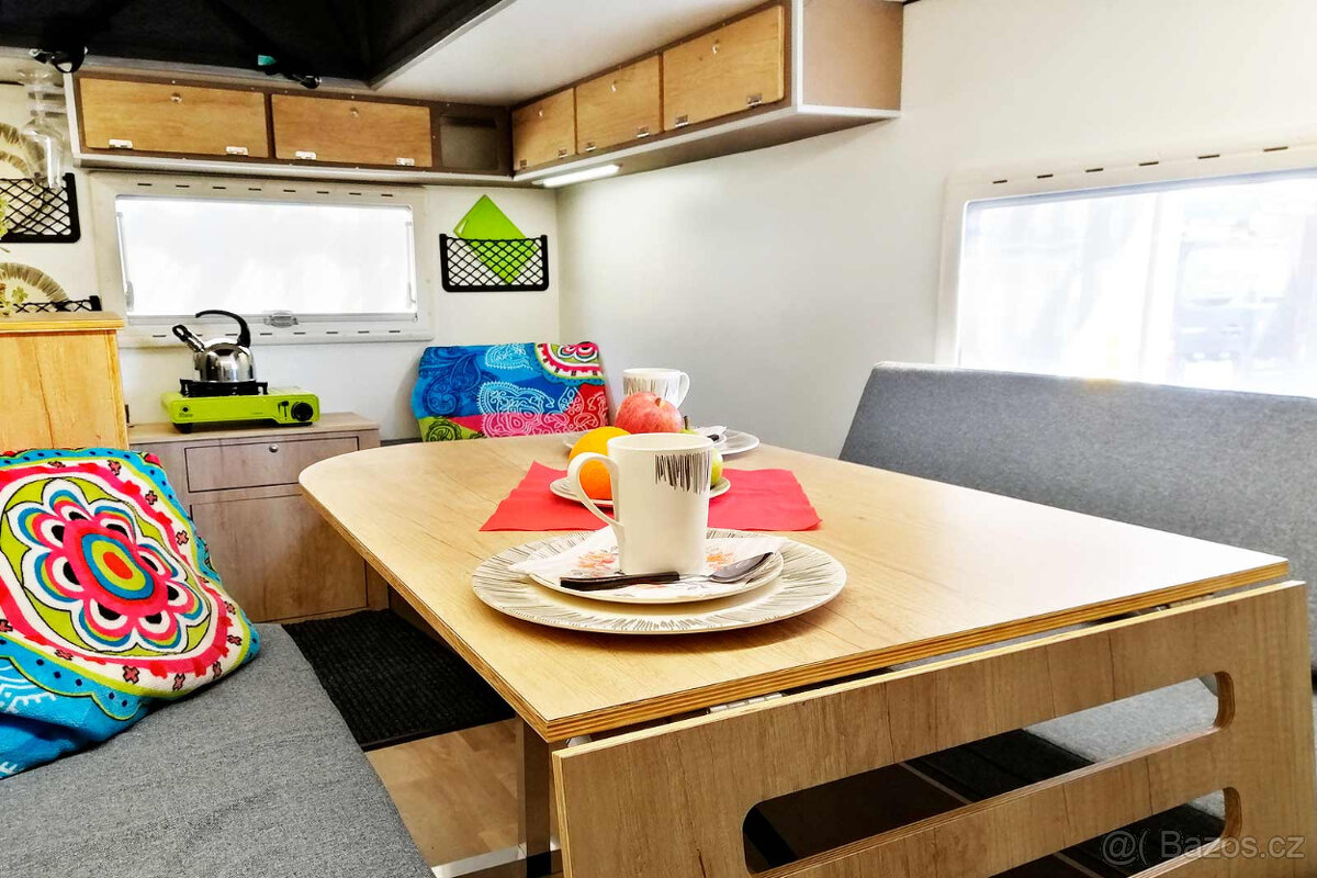 Mini Karavan Carox pro 4 osoby - 2
