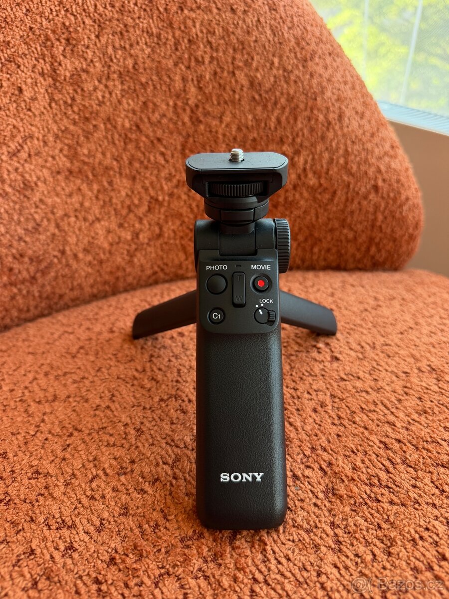 Sony GP\-VPT2BT Shooting Grip with Wireless Remote Comman - 2