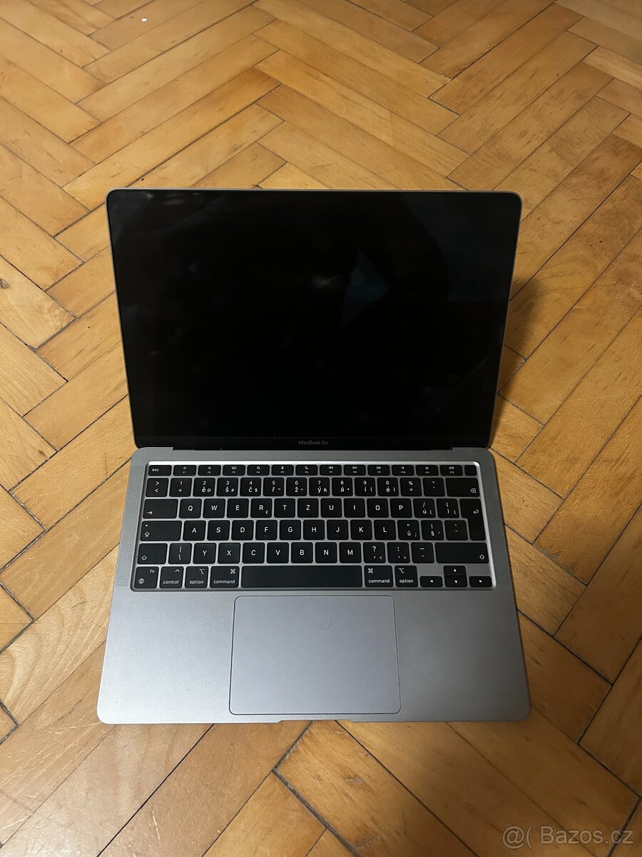 MacBook Air 13", Apple M1 8jádrové CPU, 7jádrové GPU, 8GB - 2