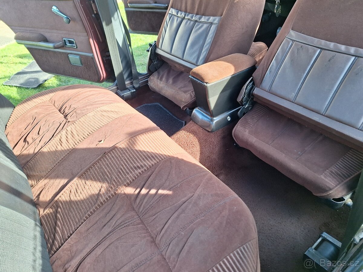 Ford taunus kompletní interier - 2