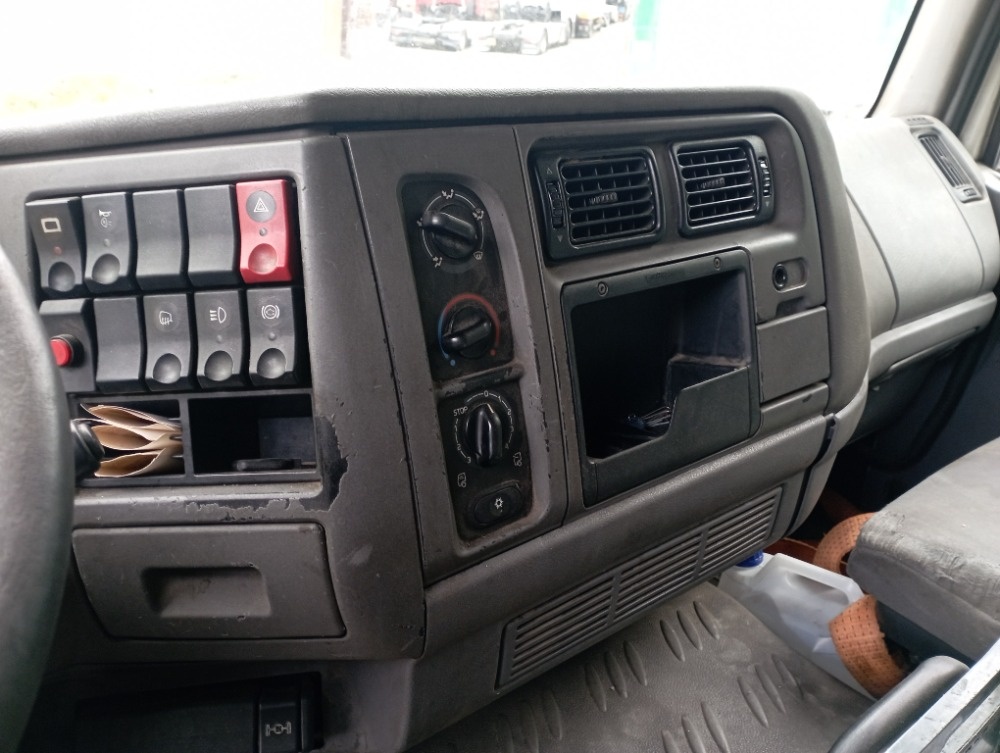 Prodám Traktor Belarus 320.4 - 2