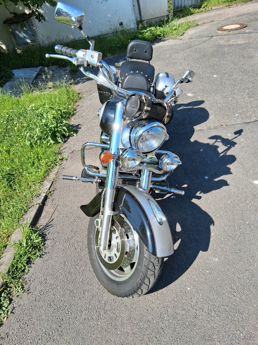 SUZUKI VL 1500 Intruder - 2