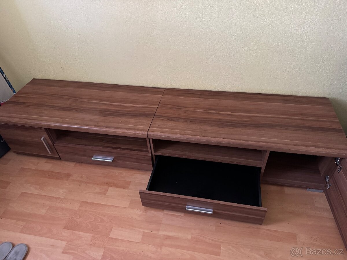 Obývací stěna- rezervace - 2