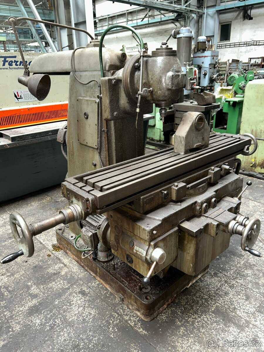 Univerzální frézka F2-250 - 2