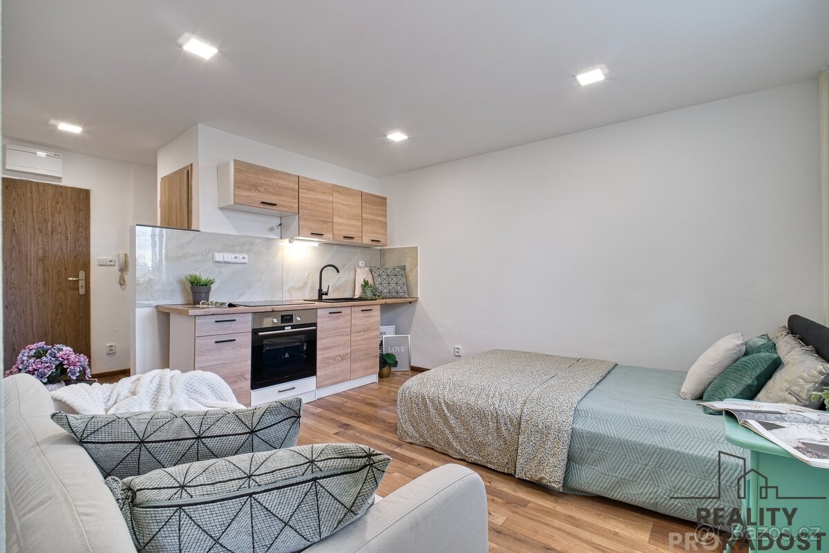Pronájem bytu 1+kk v Karviné - 2
