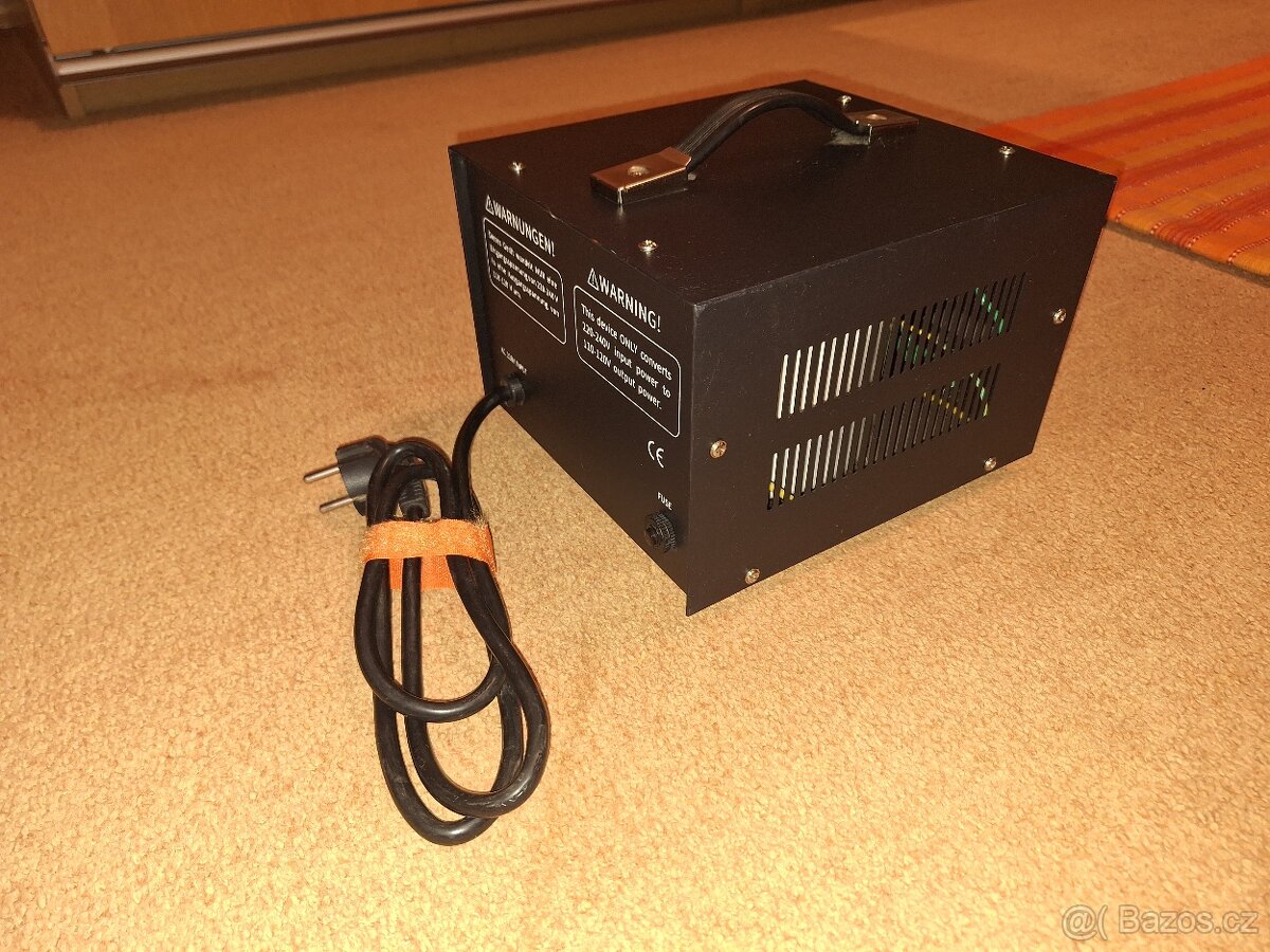 Transformátor - měnič napětí 3000VA 220V/110V - 2