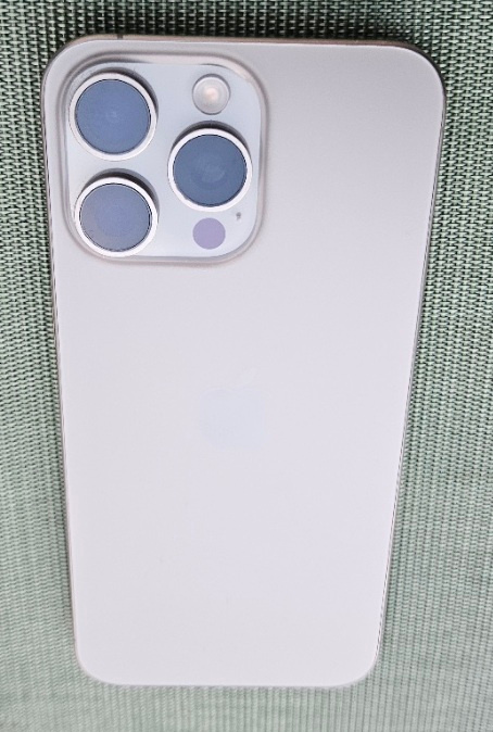 iPhone 15 Pro Max 256 GB - 2