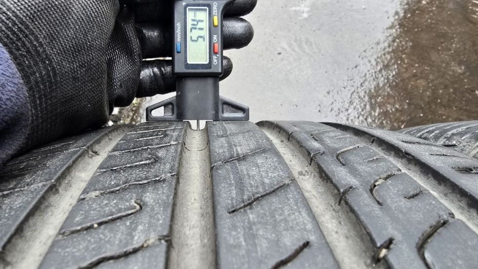 Letní pneu 225/45/17 Barum - 2